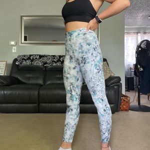 Lululemon Size 2 Align Leggings with pockets
